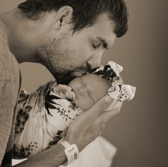 Meet your Posher, Alex - Picture 1 of 1